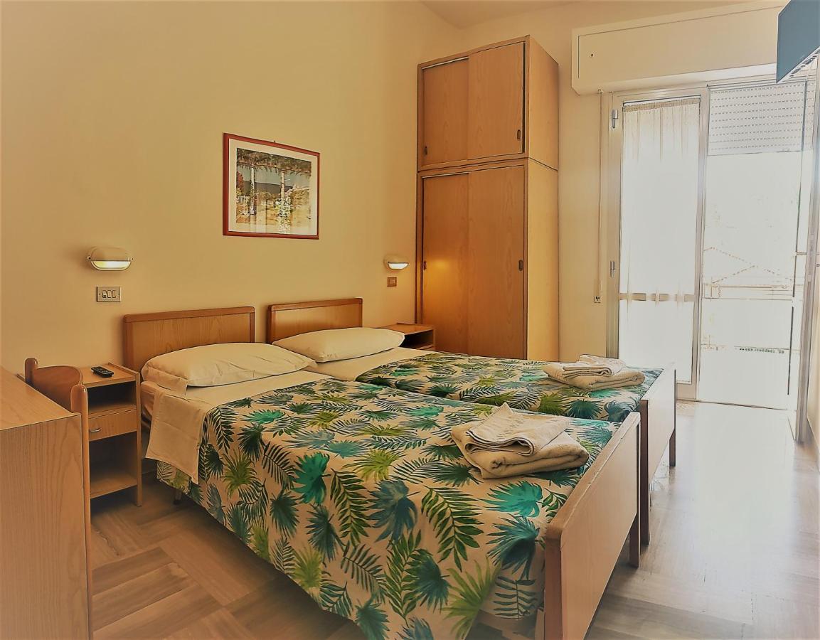 Hotel Giordo Rimini Exterior photo
